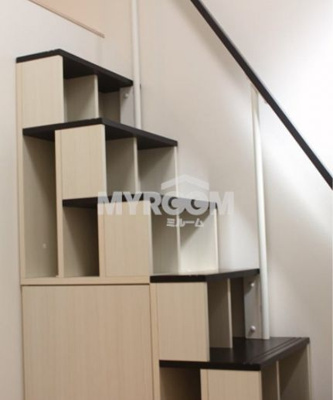 【収納】 | ハーモニーテラス上池袋Ⅱ | ロフトへの階段はなんとクローゼット＆小物入れ！