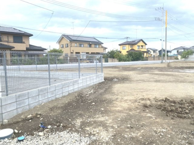 【前面道路含む現地写真】 | 羽生市大字上岩瀬　新築戸建　全12棟　1号棟