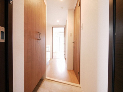 【玄関】 | エスリード松屋町グレイス | 落ち着いた玄関です