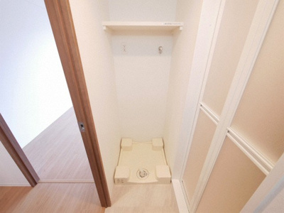 【設備】 | エスリード松屋町グレイス | 洗濯機置き場です