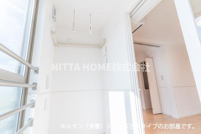 メゾン・シャトンⅠのバルコニー|【完成イメージ】サンルームが付いています♪