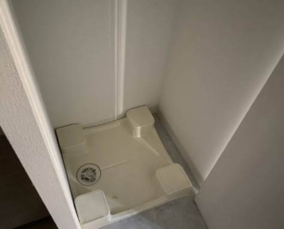 【設備】 | エスリード大阪城PREMIER | 洗濯機置き場です