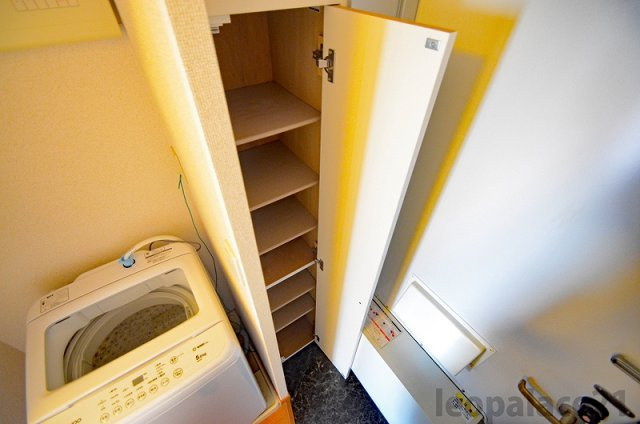 レオパレス中島の内装|靴箱