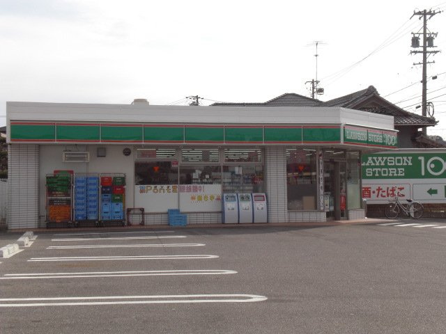 レオパレス中島の周辺|最寄のコンビニまで徒歩約６分です。