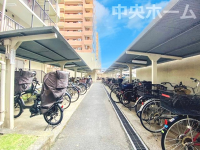 【駐輪場】 | マンハイム第二西大島 | 【自転車置き場】最新の空き状況や費用などの詳細は担当スタッフまでお問い合わせください。