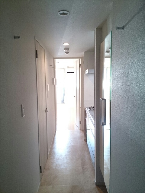 Apricot（アプリコット）の玄関