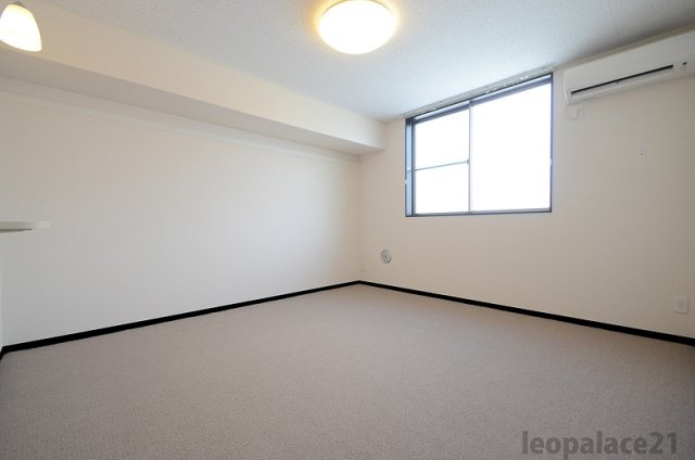 レオネクスト福岡の居間・リビング|同タイプ物件の写真です。