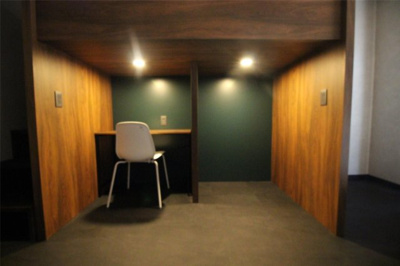 【収納】 | ユーミーマンション小杉 | ロフト下はワークスペースとオープンクローゼット※椅子は付いていません