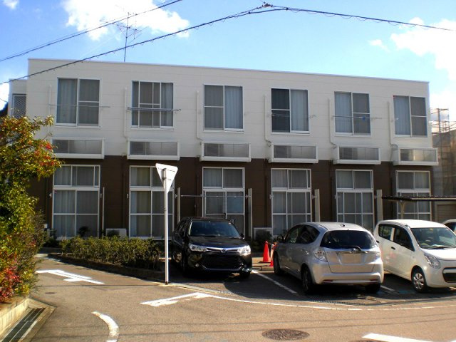 レオパレスサニータウンの外観