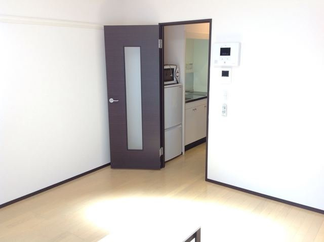 レオネクストおとがわⅡの居間・リビング|同タイプ物件の写真です。