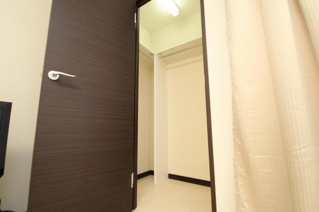 レオネクストおとがわⅡの内装|同タイプ物件の写真です。クローゼット付