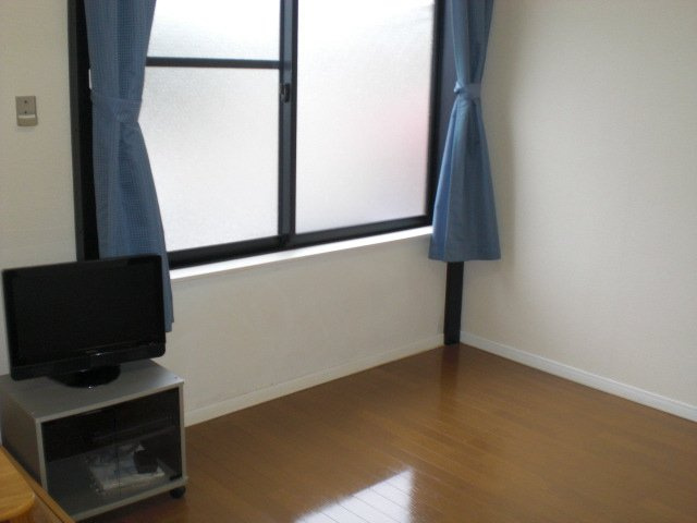 レオパレスイレブンの居間・リビング