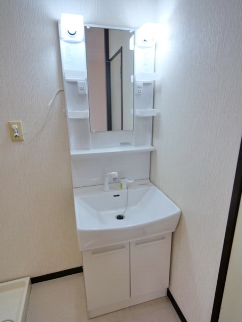 サニーヒル三田の洗面所