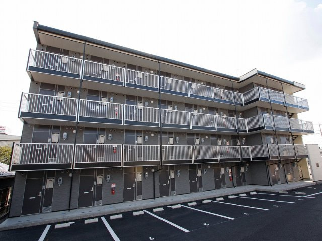 レオパレスバローネⅡの外観