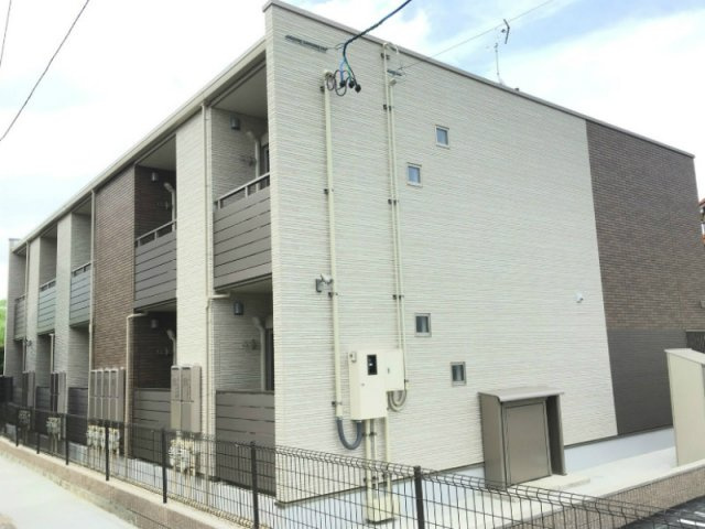 クレイノリバーサイドの外観