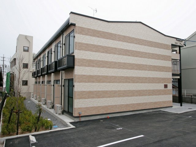 レオパレスソレーユ上地の外観