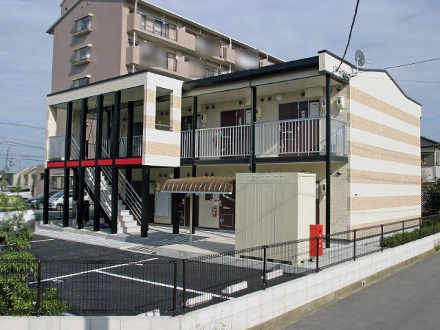 レオパレスレユール大和の外観