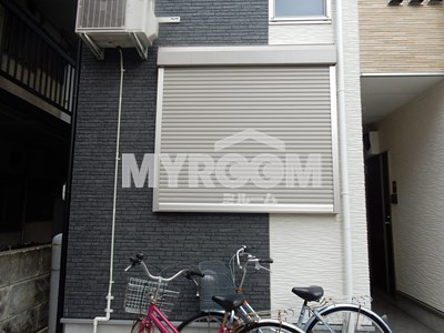 Stage赤羽西のセキュリティ|防犯シャッター☆