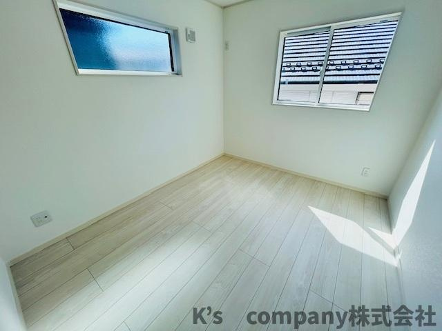 藤沢市辻堂元町2丁目　新築戸建　C棟の子供部屋|洋室5.2帖◇お子様のお部屋や趣味のお部屋にいかがでしょうか♪