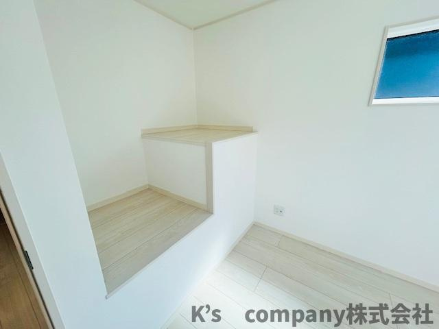 藤沢市辻堂元町2丁目　新築戸建　C棟のその他|洋室5.2帖のフリースペース◇