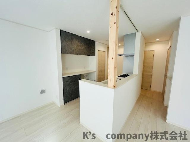 藤沢市辻堂元町2丁目　新築戸建　C棟の居間・リビング|ダイニングスペース◇