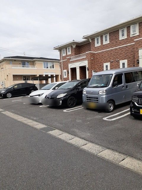 エスポワールＴ．Ｋの駐車場