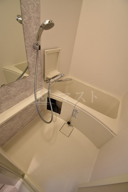 エスプレイス大阪ガルフレジデンスの浴室