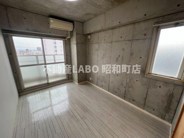 プライムタワー阿倍野40の洋室