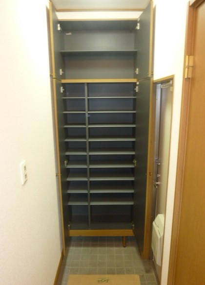 イーストビレッジの玄関|他部屋参考写真