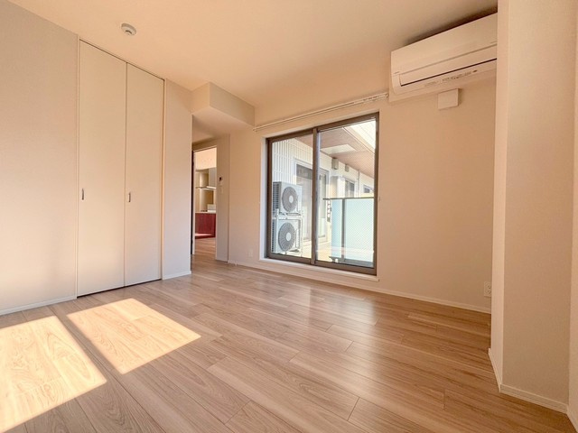 ｉｌ　Ｑｕａｒｔｅｔｔｏ　イル　カルテットの居間・リビング|★洋室８．１帖★