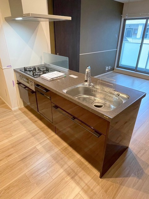 ｉｌ　Ｑｕａｒｔｅｔｔｏ　イル　カルテットのキッチン|★グリル付きガス３口システムキッチン★