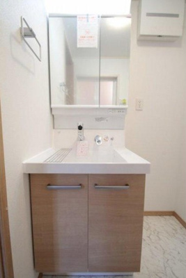 【洗面所】 | ロイヤルパレス | ゆったりとスペースのある洗面所