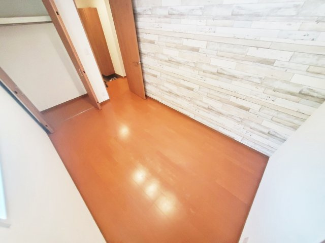 ボワヴェール八木の洋室