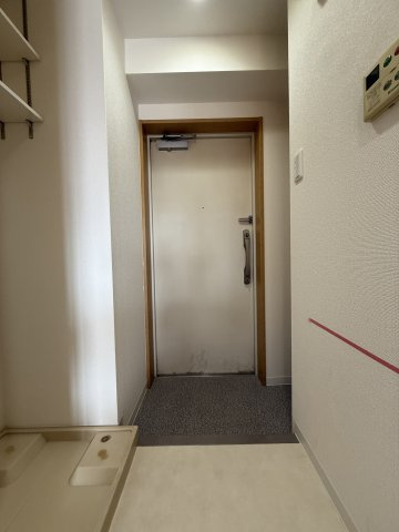 クオーレプロバンス南行徳Ⅱ(F-058)の玄関
