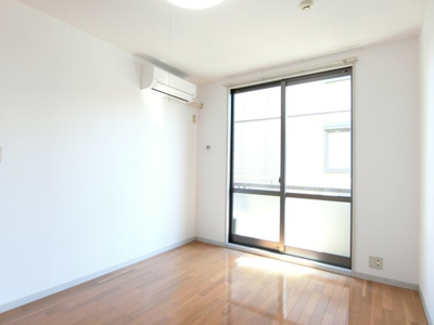 【居間・リビング】 | ファミーユ中野A棟