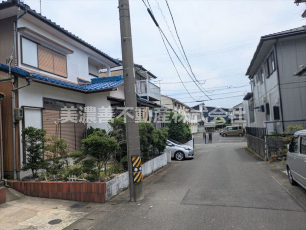 ６５５３１　岐阜市柳津町丸野土地の前面道路含む現地写真