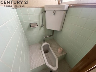 窓があり、換気できます。