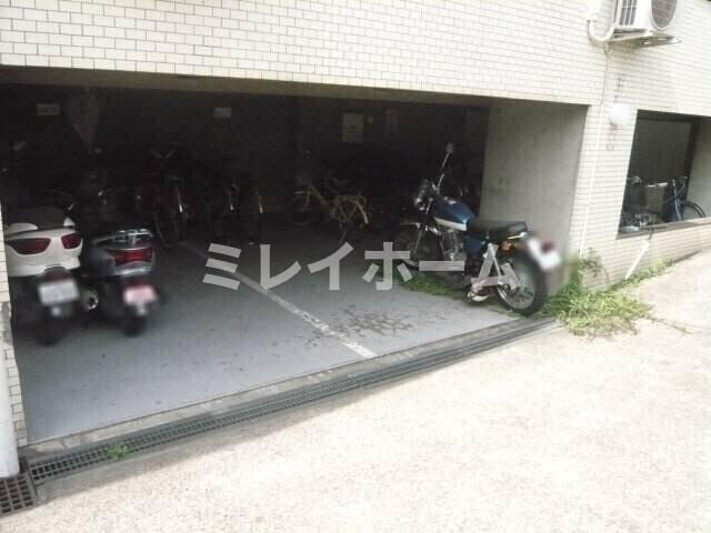 山王ハマセイホウの駐車場