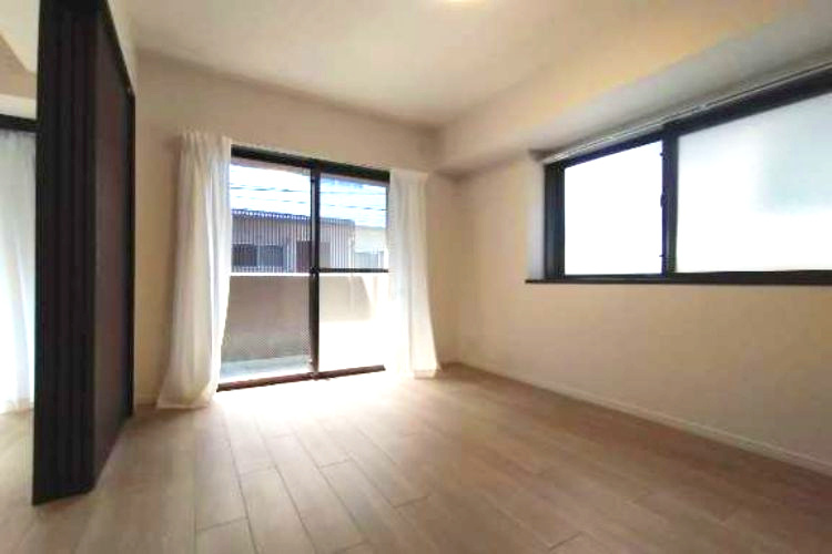 ダイアパレス八広花水木通りトリニティの洋室