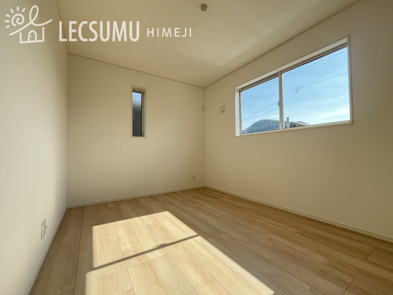 揖保郡太子町太田/新築戸建の洋室