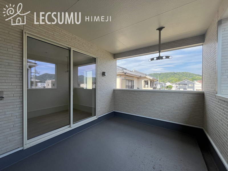 揖保郡太子町太田/新築戸建のバルコニー