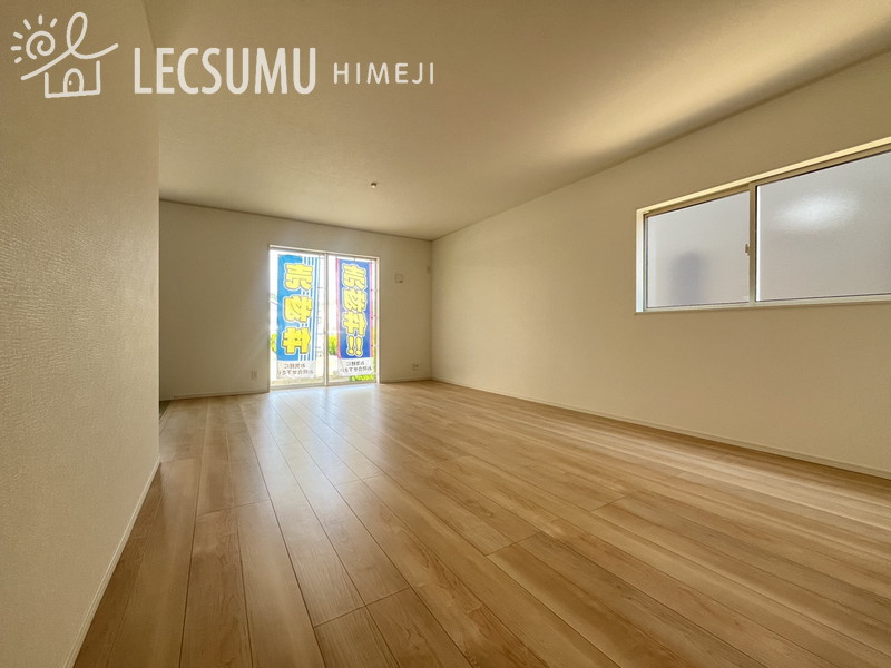 揖保郡太子町太田/新築戸建の居間・リビング