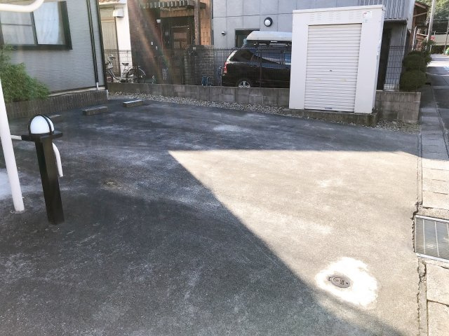 セレッソ南花長の駐車場