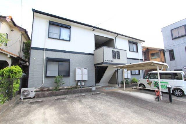 セレッソ南花長の駐車場