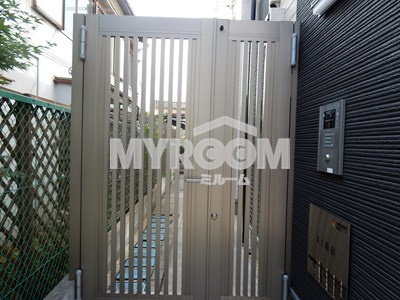 【エントランス】 | Ｋ１新宿 | 出入り口