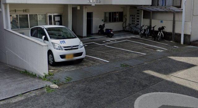 ルヴァン・ソレイユの駐車場