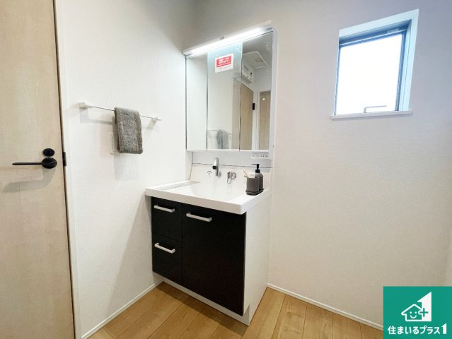 亀山市山下町　第1期　新築一戸建ての外観|現在建築中！落ち着いた街並みで新生活を始めることが出来そう！周辺の物件も併せてご紹介させて頂きます！