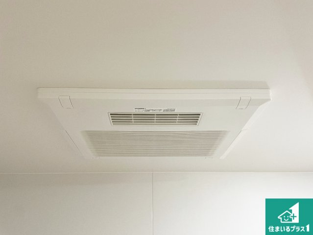 亀山市山下町　第1期　新築一戸建ての冷暖房・空調設備|四季を通して快適なバスライフをお手伝いする浴室暖房乾燥機！浴室の乾燥・暖房・涼風・換気はもちろん、２４時間換気にも対応！