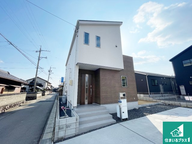 亀山市山下町　第1期　新築一戸建ての外観|お客様に長く安心して住んでいだだける事にこだわった家づくり！住んでからのアフターサービスにもしっかりと取り組んでいます！