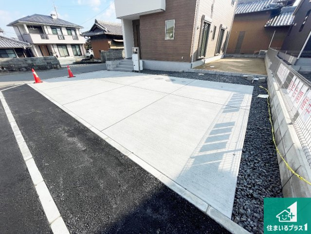 亀山市山下町　第1期　新築一戸建ての外観|現在建築中！落ち着いた街並みで新生活を始めることが出来そう！周辺の物件も併せてご紹介させて頂きます！